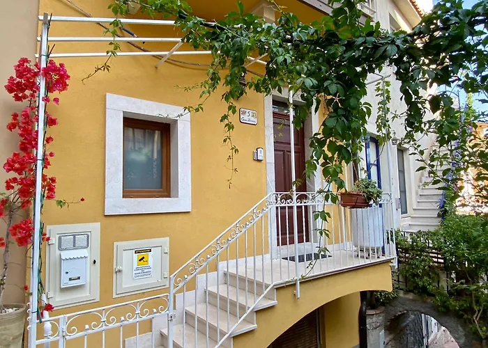 Hotel 3 stelle: Casa FERRARA